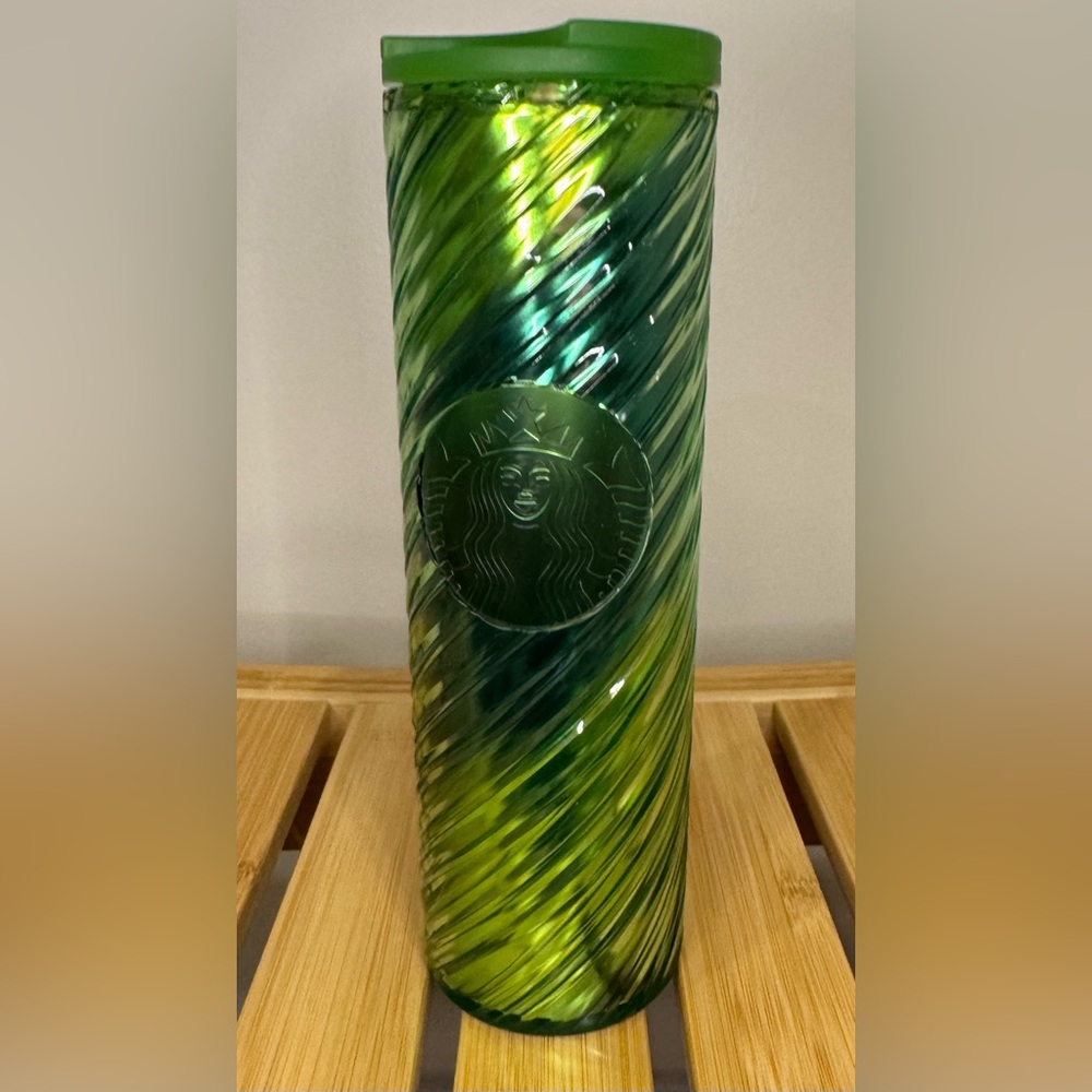 Starbucks 2022 Emerald Crystal Coffee Tumbler 16oz Hot insulated